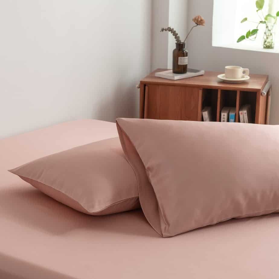 Close-up of Cuddle Pink bamboo pillowcases