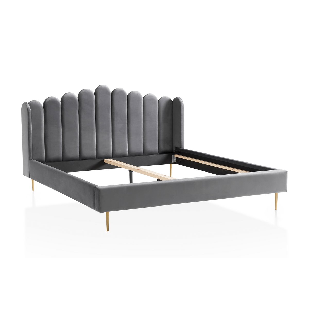 Velvet shell bed in grey, 140×200 cm, angled view of the frame with shell-shaped headboard and gold-painted feet